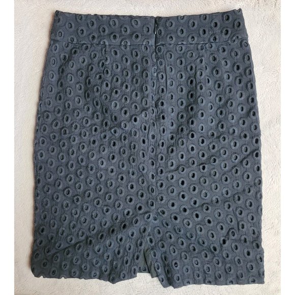 J.Crew Women's Pencil Skirt Eyelet Embroidery Navy Blue 100% Cotton Lined Size 0 - Picture 2 of 4